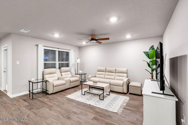 1617 Porpoise Drive, Ocean Springs, MS 39564