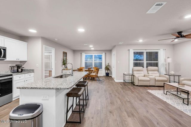 1617 Porpoise Drive, Ocean Springs, MS 39564