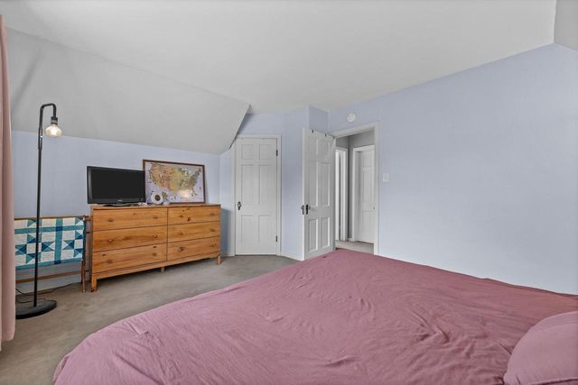8601 Stickney AVENUE, Wauwatosa, WI 53226