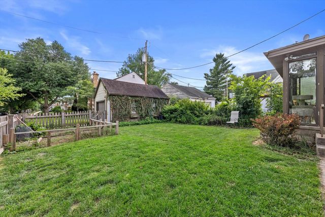 8601 Stickney AVENUE, Wauwatosa, WI 53226