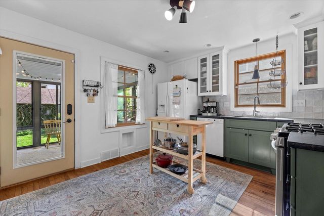 8601 Stickney AVENUE, Wauwatosa, WI 53226