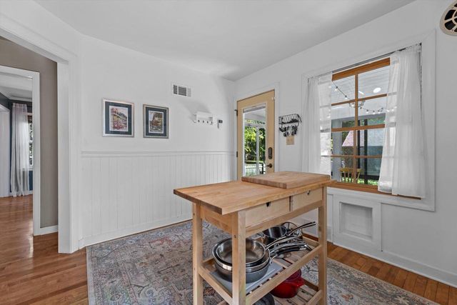 8601 Stickney AVENUE, Wauwatosa, WI 53226