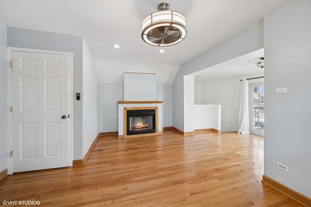 3012 N Nottingham Avenue, Chicago, IL 60634
