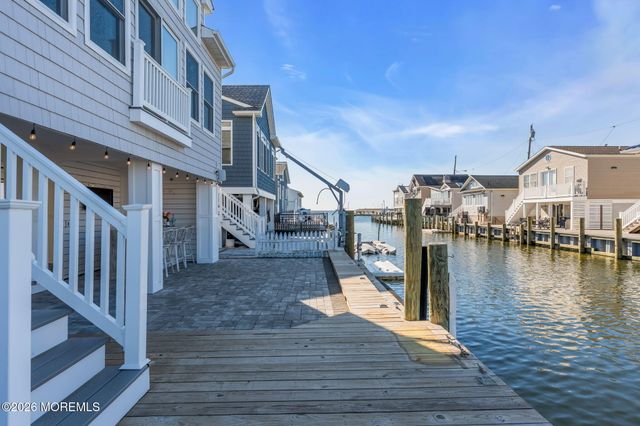 222 Mallard Lane, Lavallette, NJ 08735