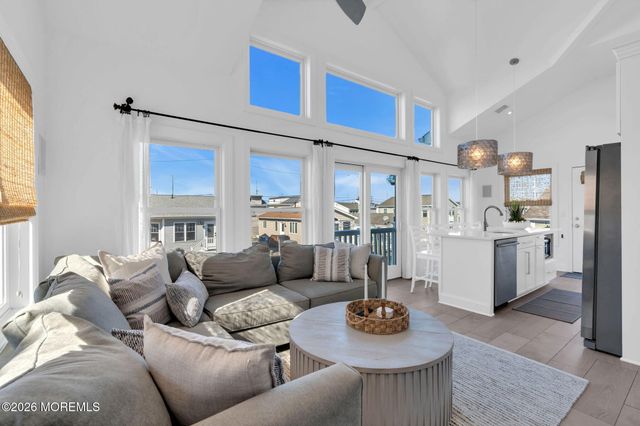 222 Mallard Lane, Lavallette, NJ 08735