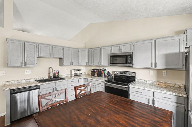 461 Ripple Creek Drive, Elsmere, KY 41018