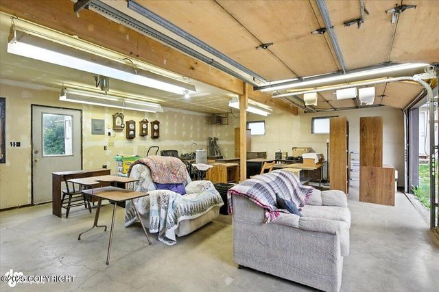 7013 Trafford Drive, Anchorage, AK 99504