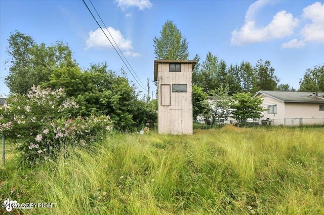 7013 Trafford Drive, Anchorage, AK 99504