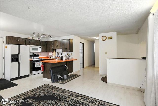 7013 Trafford Drive, Anchorage, AK 99504