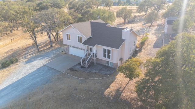 4068 Little John Rd, Copperopolis, CA 95228