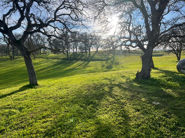 4068 Little John Rd, Copperopolis, CA 95228