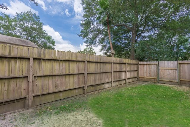 10735 Norchester Village Drive, Houston, TX 77070