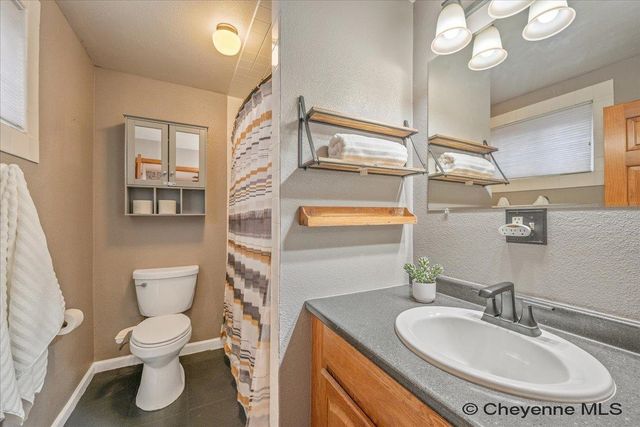 136 QUINCY RD, Cheyenne, WY 82009