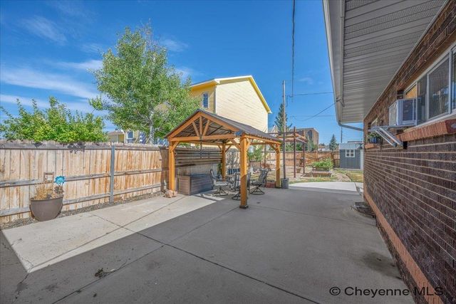 136 QUINCY RD, Cheyenne, WY 82009