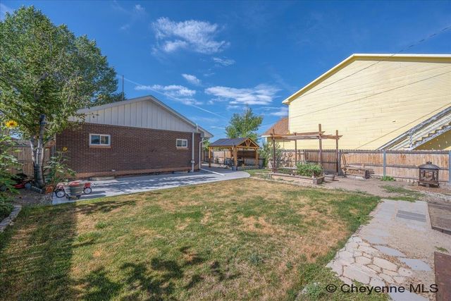 136 QUINCY RD, Cheyenne, WY 82009