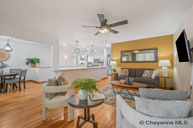 136 QUINCY RD, Cheyenne, WY 82009