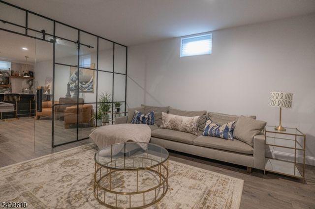 224 N 18Th St, Kenilworth Boro, NJ 07033