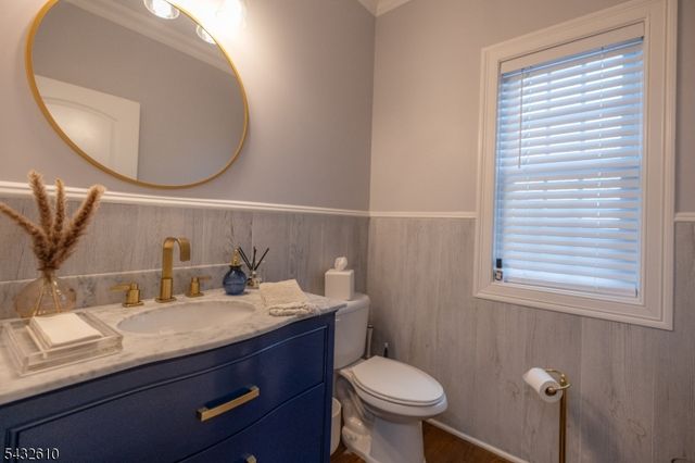 224 N 18Th St, Kenilworth Boro, NJ 07033