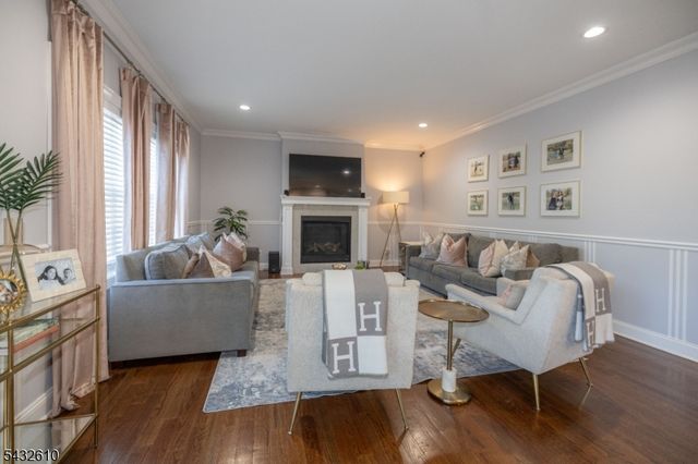 224 N 18Th St, Kenilworth Boro, NJ 07033
