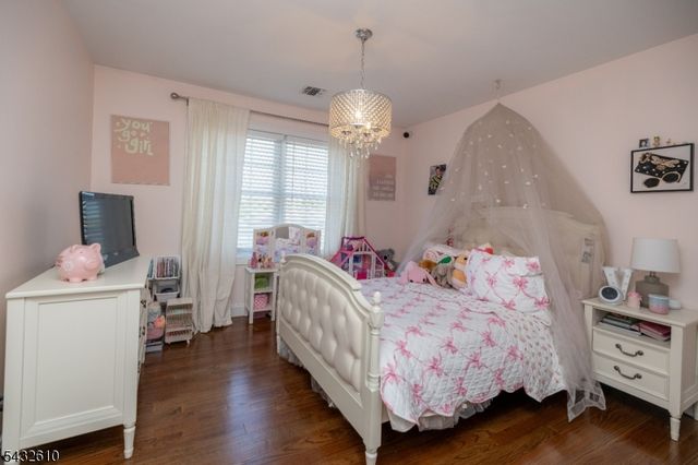 224 N 18Th St, Kenilworth Boro, NJ 07033