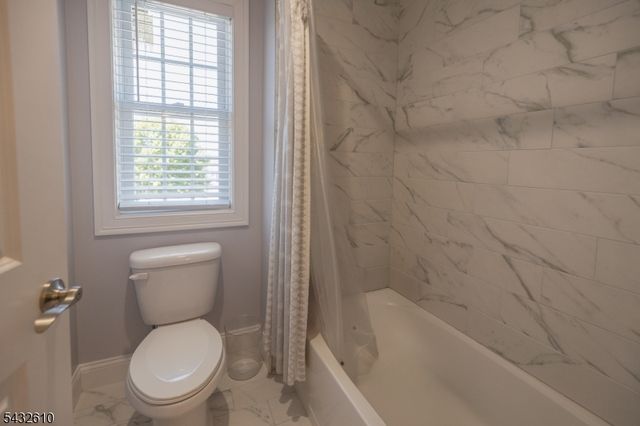 224 N 18Th St, Kenilworth Boro, NJ 07033