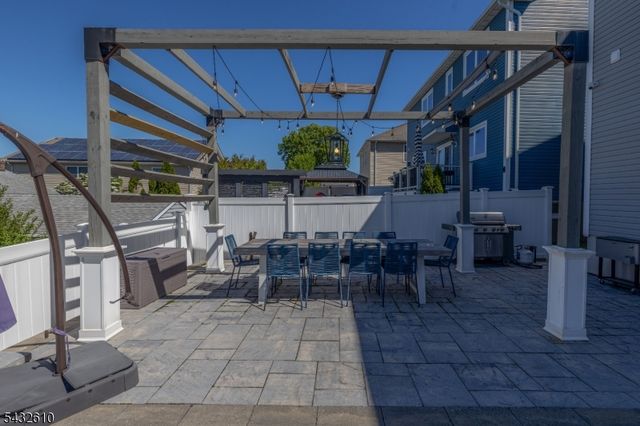 224 N 18Th St, Kenilworth Boro, NJ 07033