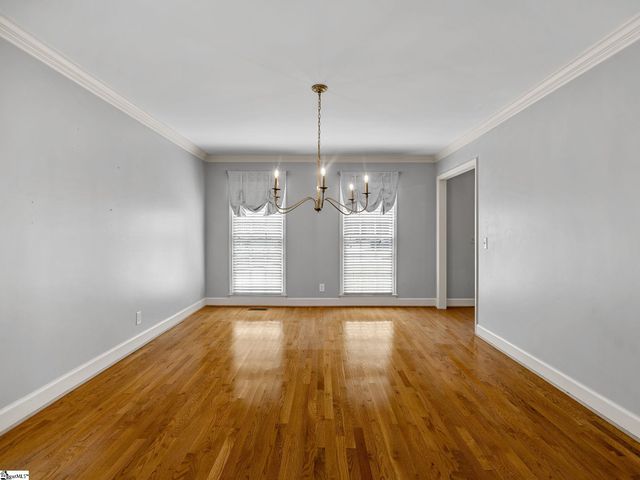242 W Killarney Lake, Moore, SC 29369