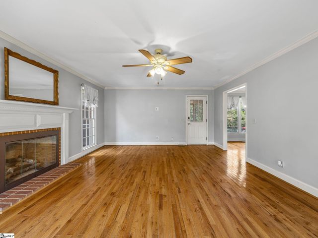 242 W Killarney Lake, Moore, SC 29369