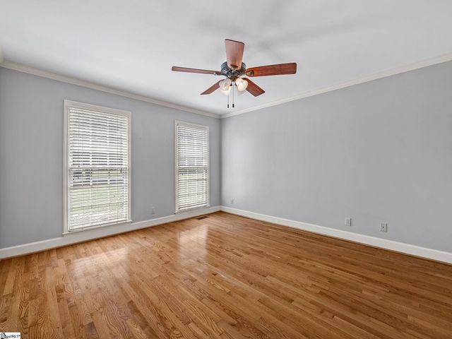 242 W Killarney Lake, Moore, SC 29369