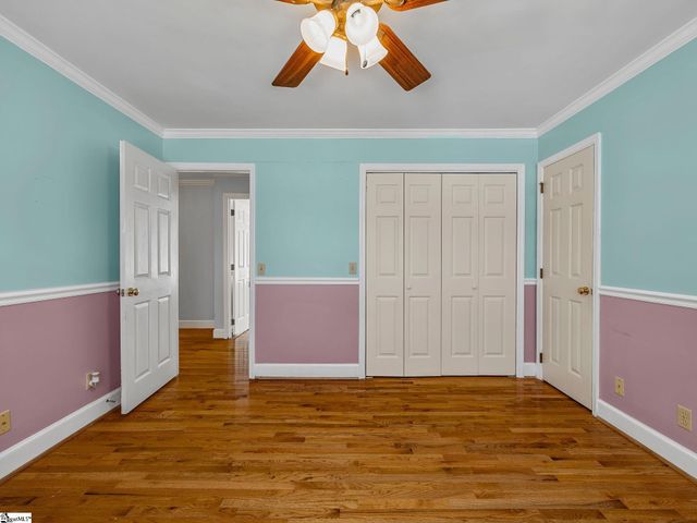 242 W Killarney Lake, Moore, SC 29369