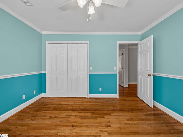 242 W Killarney Lake, Moore, SC 29369