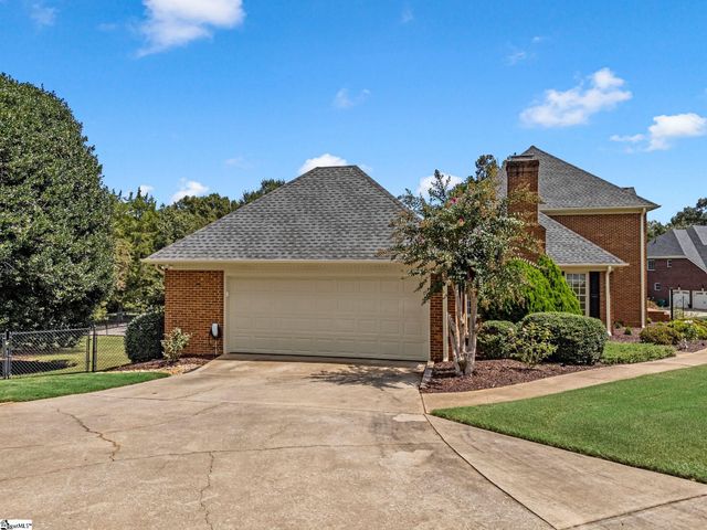 242 W Killarney Lake, Moore, SC 29369