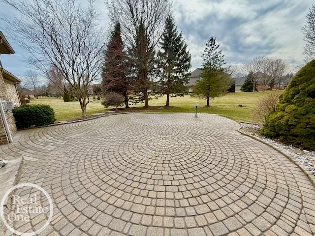 54941 Danielle Street, New Baltimore, MI 48047