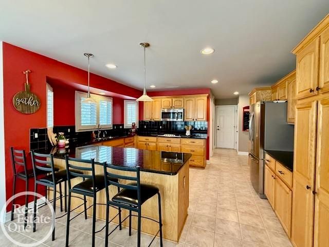 54941 Danielle Street, New Baltimore, MI 48047