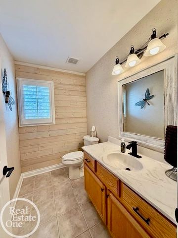 54941 Danielle Street, New Baltimore, MI 48047