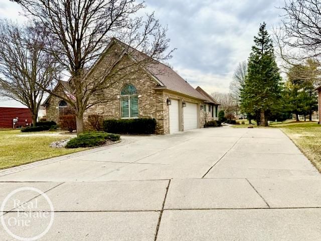 54941 Danielle Street, New Baltimore, MI 48047