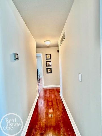 54941 Danielle Street, New Baltimore, MI 48047