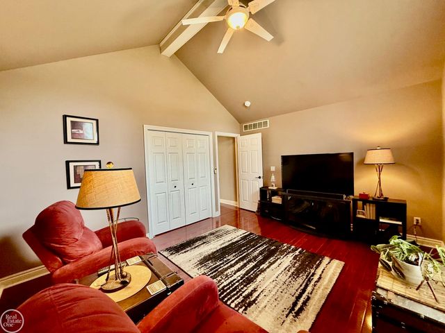 54941 Danielle Street, New Baltimore, MI 48047