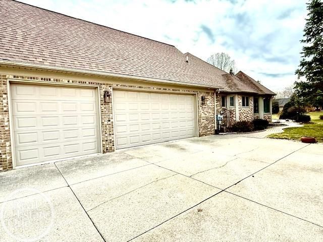 54941 Danielle Street, New Baltimore, MI 48047