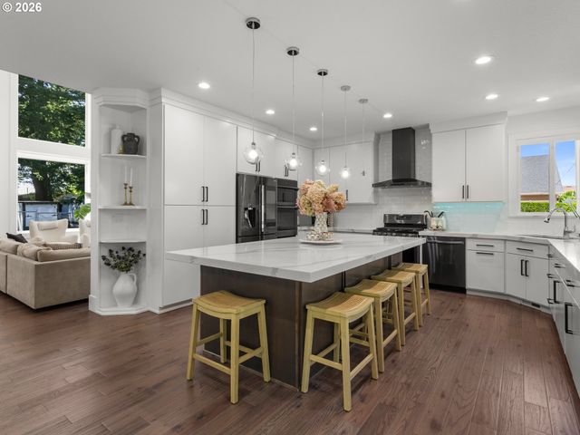 483 Sw CHERRY PARK Rd, Troutdale, OR 97060