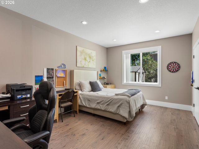 483 Sw CHERRY PARK Rd, Troutdale, OR 97060
