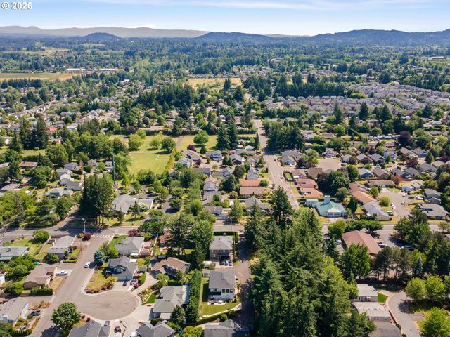 483 Sw CHERRY PARK Rd, Troutdale, OR 97060