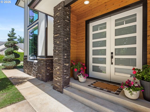 483 Sw CHERRY PARK Rd, Troutdale, OR 97060
