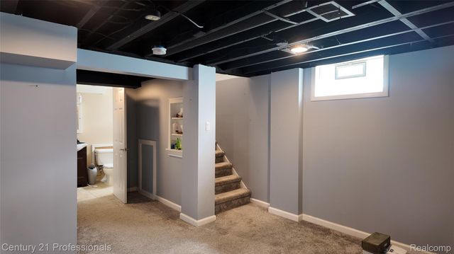 661 4th Avenue, Pontiac, MI 48340