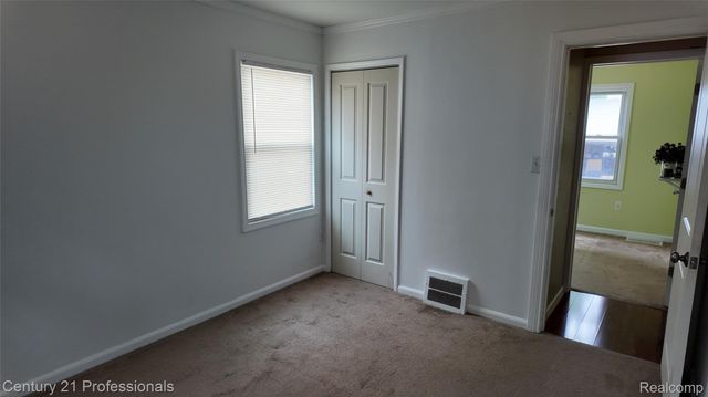661 4th Avenue, Pontiac, MI 48340