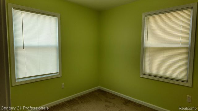 661 4th Avenue, Pontiac, MI 48340
