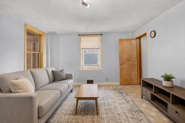 328-330 Cabot St, Beverly, MA 01915