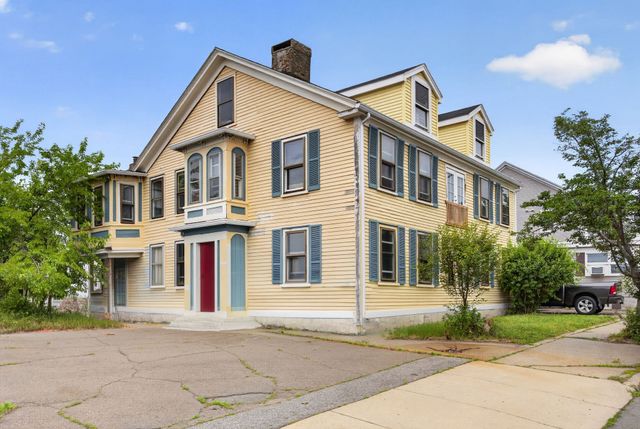328-330 Cabot St, Beverly, MA 01915