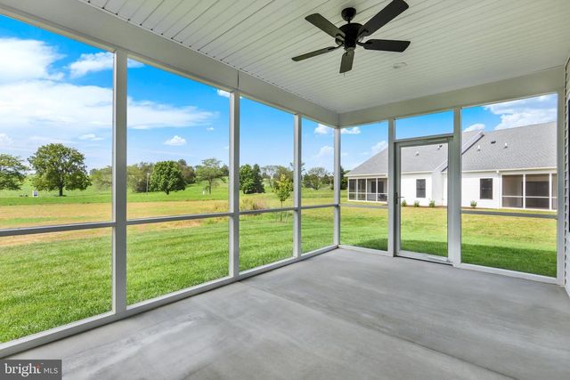 4527 RANGE RUNNER DR, Fayetteville, PA 17222