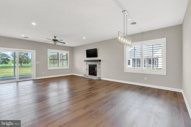 4527 RANGE RUNNER DR, Fayetteville, PA 17222